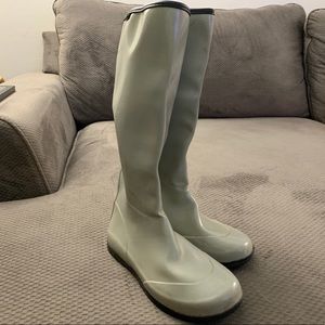 Baffin Packable Rain Boots